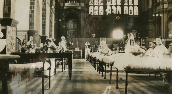 This photograph shows the University of Birmingham’s Great Hall converted into a military hospital ward